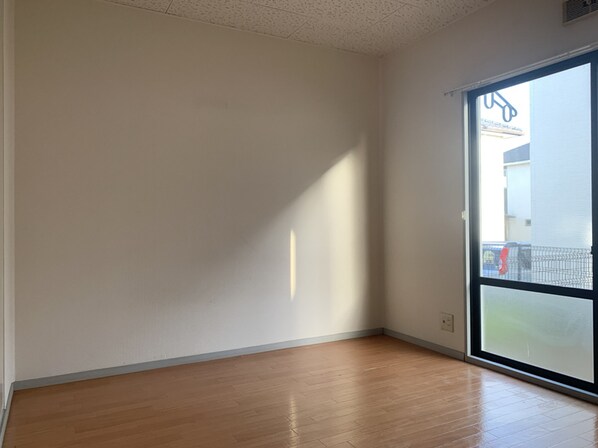 リヴェール北代の物件内観写真